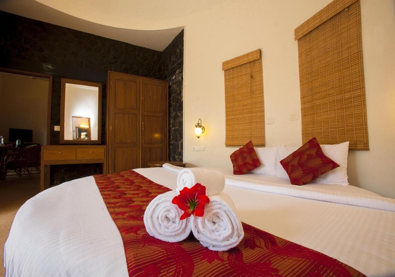 ออกซิ้เจน รีสอร์ต - เทกกาดี Hotel เทกคาดี ภายนอก รูปภาพ